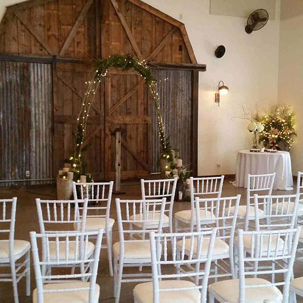 barn weddings