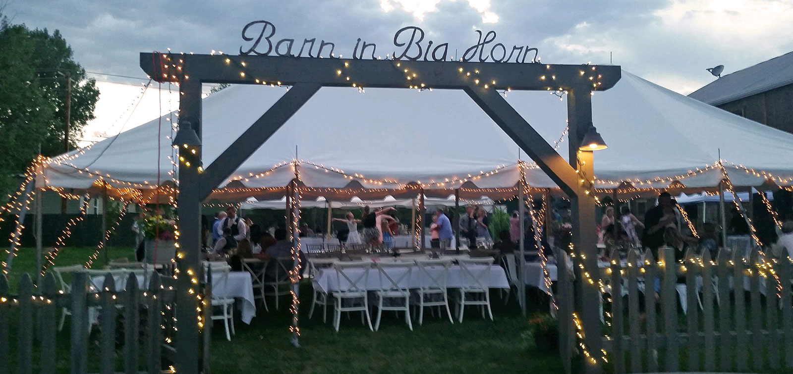 barn weddings in wyoming